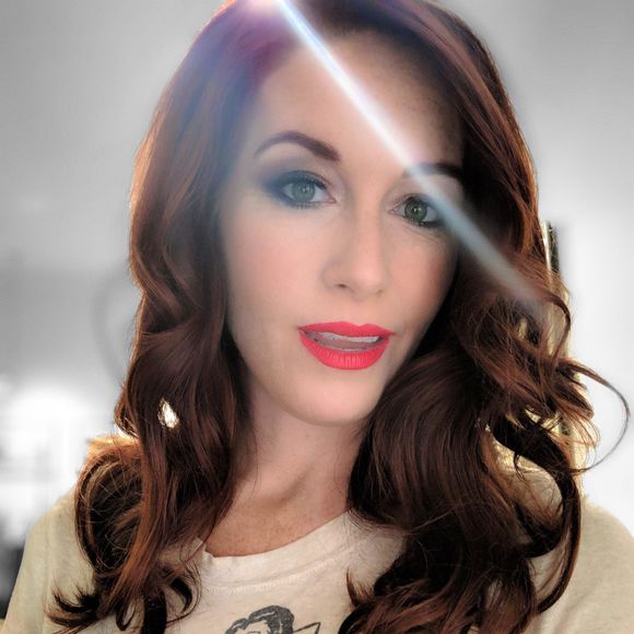 Meet your Posher, Kristen - Picture 1 of 1